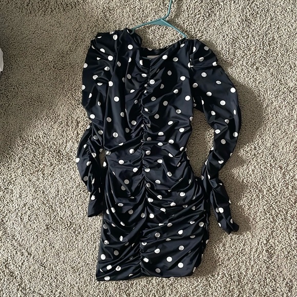 H&M Dresses & Skirts - Polka dot bodycon rushed dress